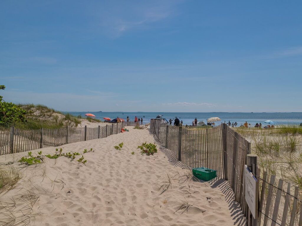 Hammonasset Beach State Park