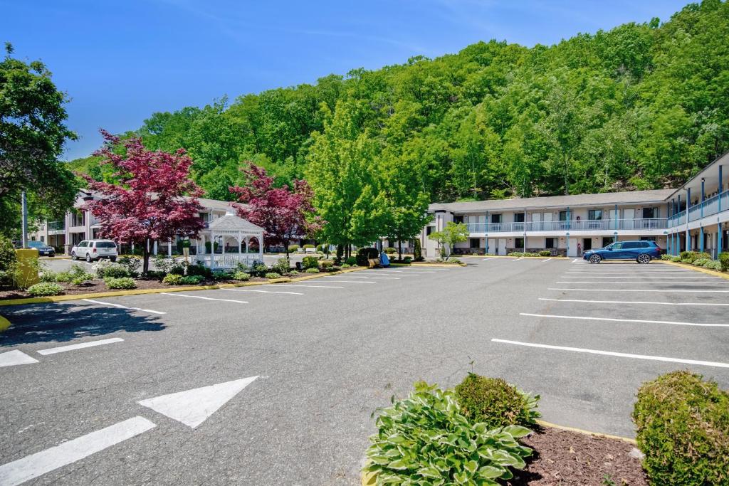 Americas Best Value Inn Torrington, CT