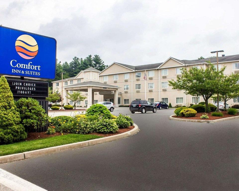 Comfort Inn & Suites Dayville