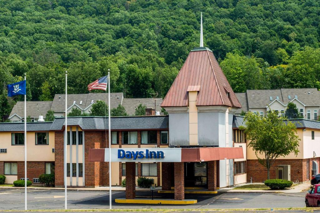 Days Inn By Wyndham Berlin Meriden