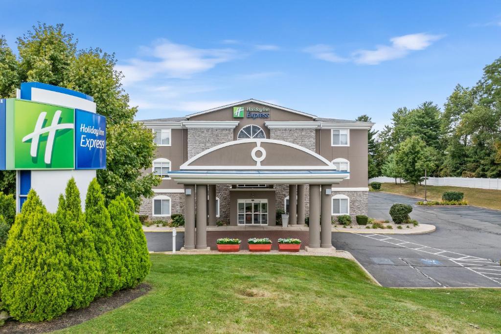 Holiday Inn Express Newington - Hartford, an IHG Hotel