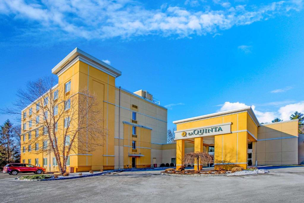 La Quinta Inn & Suites by Wyndham Danbury