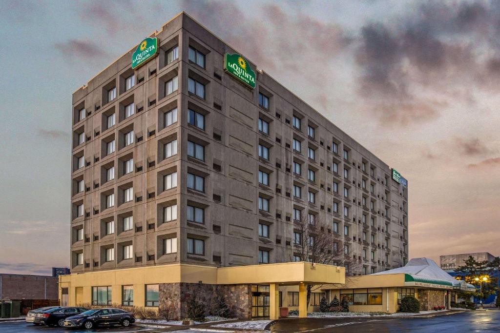 La Quinta Inn & Suites by Wyndham New Haven