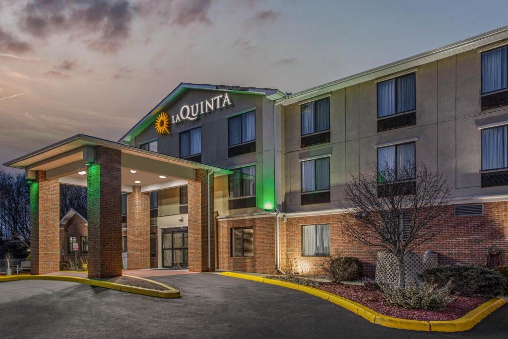 La Quinta Inn & Suites by Wyndham Norwich-Plainfield-Casino